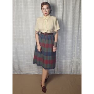 Vintage 1940s 1950s Inspired Banana Yellow Pinup Collared Blouse w/ Embroidery